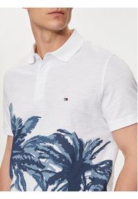 TOMMY HILFIGER - Tommy Hilfiger Polo Palm Print MW0MW34758 Biały Regular Fit. Typ kołnierza: polo. Kolor: biały. Materiał: bawełna. Wzór: nadruk