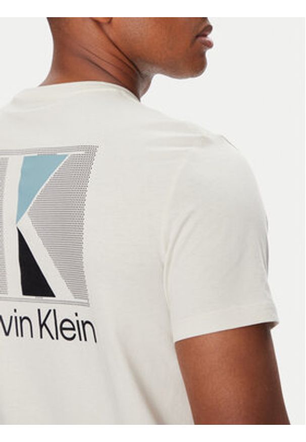 Calvin Klein T-Shirt Abstract Graphic LV04RC853G Écru Regular Fit. Materiał: bawełna