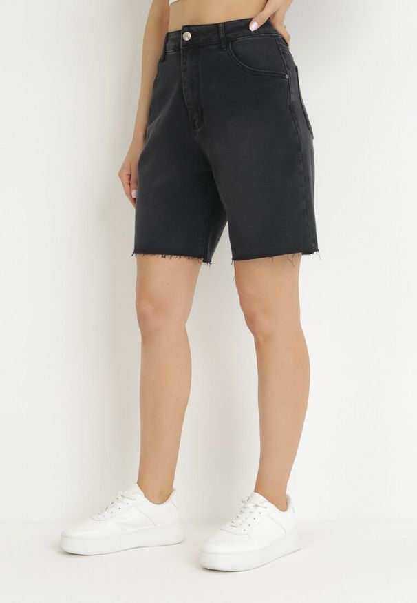 Born2be - Czarne Jeansowe Szorty z Wysokim Stanem przed Kolano Bisma. Stan: podwyższony. Kolor: czarny. Materiał: jeans. Sezon: lato, wiosna