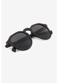 Hawkers Okulary przeciwsłoneczne kolor czarny. Kształt: okrągłe. Kolor: czarny #2
