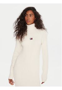Tommy Jeans Sukienka dzianinowa Badge DW0DW22167 Écru Regular Fit. Materiał: bawełna #3