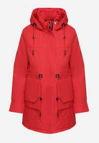 Born2be - Czerwona Pikowana Kurtka Parka z Odpinanym Kapturem na Suwak Ściągana w Talii Ericeas. Okazja: na co dzień. Kolor: czerwony. Materiał: jeans. Długość rękawa: długi rękaw. Długość: długie. Styl: sportowy, wizytowy, casual, elegancki #3