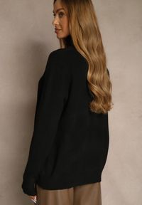 Renee - Czarny Casualowy Golf z Bawełną i Wełną Reillisa. Okazja: na co dzień. Typ kołnierza: golf. Kolor: czarny. Materiał: wełna, bawełna. Styl: casual #4