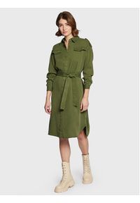 Pepe Jeans Sukienka koszulowa Lidia PL953139 Zielony Relaxed Fit. Kolor: zielony. Materiał: lyocell. Typ sukienki: koszulowe #4