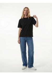 Sinsay - Bawełniana koszulka z krótkim rękawem - czarny. Kolor: czarny. Materiał: bawełna. Długość rękawa: krótki rękaw. Długość: krótkie
