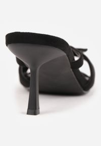 Born2be - Czarne Eleganckie Klapki na Szpilce z Ozdobnymi Paskami i Sprzączką Malirodia. Okazja: na ślub cywilny, na wesele. Kolor: czarny. Materiał: satyna. Wzór: paski. Obcas: na szpilce. Styl: elegancki #9