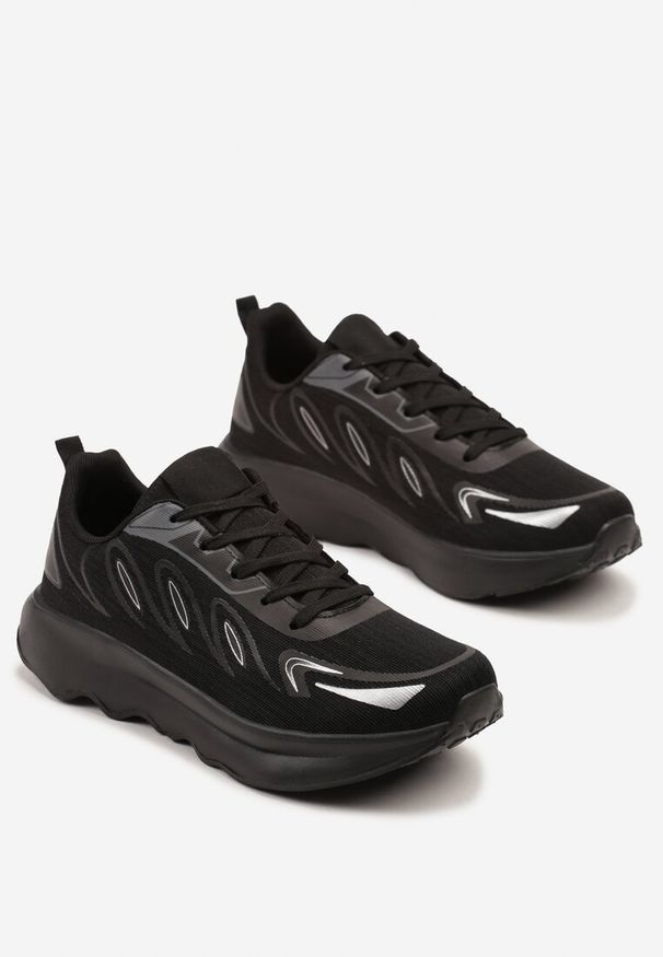 Born2be - Czarne Sneakersy na Piankowej Podeszwie z Geometrycznymi Zdobieniami Uliolisa. Okazja: na co dzień. Kolor: czarny. Materiał: jeans. Wzór: aplikacja, geometria