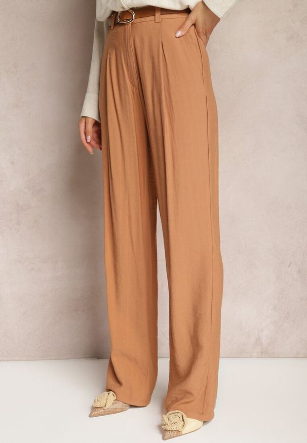 Renee - Brązowe Szerokie Spodnie Palazzo High Waist Neridana. Stan: podwyższony. Kolor: brązowy. Materiał: materiał. Styl: elegancki