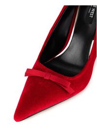 Nine West Szpilki WFA2989-1 Czerwony. Kolor: czerwony. Materiał: materiał. Obcas: na szpilce #5
