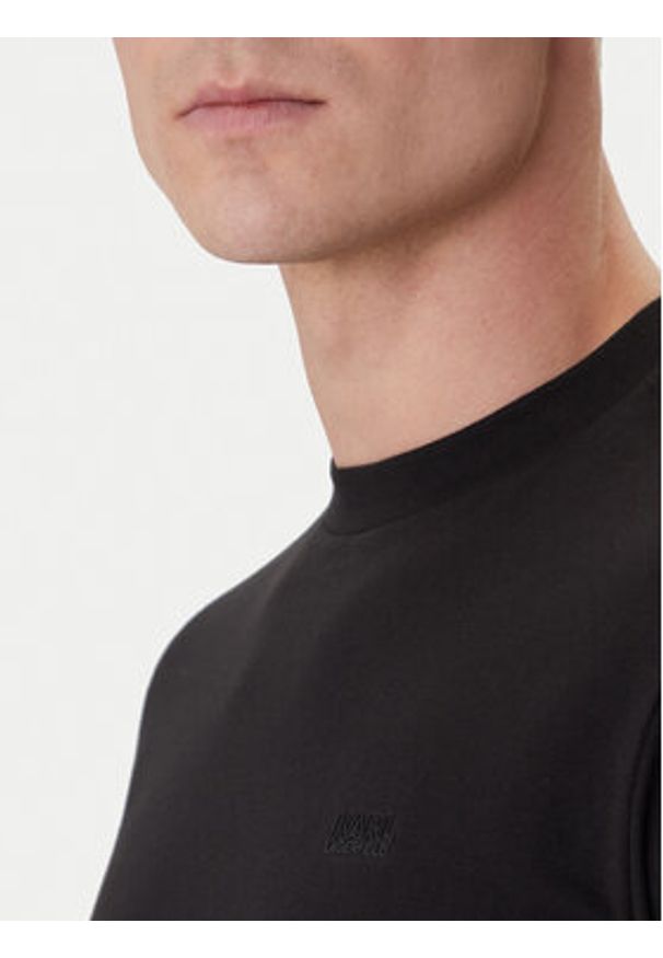 Karl Lagerfeld - KARL LAGERFELD T-Shirt 755034 562235 Czarny Regular Fit. Typ kołnierza: dekolt w karo. Kolor: czarny. Materiał: bawełna