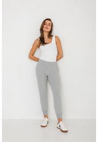 LEKKIE SPODNIE LENA SZARY MELANŻ XS - Flawless. Okazja: na spotkanie biznesowe. Kolor: szary. Materiał: guma, skóra, len, bawełna, materiał. Długość: długie. Wzór: melanż. Styl: biznesowy, elegancki