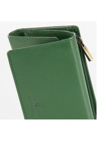 Wittchen - Damski portfel z gładkiej skóry średni zielony. Kolor: zielony. Materiał: skóra. Wzór: gładki #3