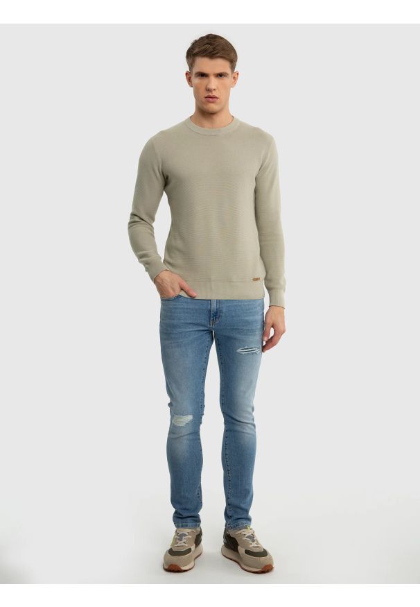 Big-Star - Sweter męski bawełniany oliwkowy Raidat 300. Kolor: zielony. Materiał: bawełna. Wzór: ze splotem. Styl: sportowy, wakacyjny, klasyczny