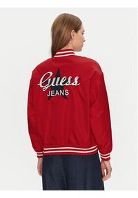 Guess Jeans Kurtka bomber W5RL43 WHAA2 Czerwony Regular Fit. Kolor: czerwony. Materiał: syntetyk