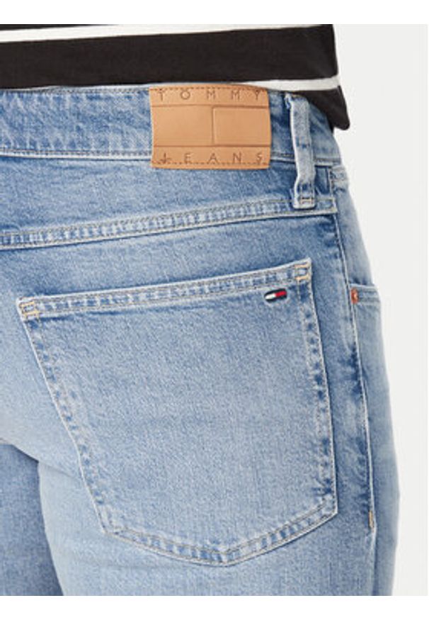 Tommy Jeans Szorty jeansowe Ronnie DM0DM22979 Niebieski Slim Fit. Kolor: niebieski. Materiał: bawełna