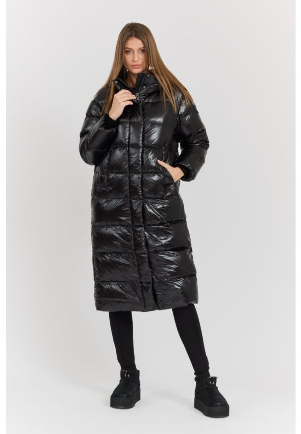 Hetrego - HETREGO Czarny damski płaszcz puchowy Tara Woman Oversized Quilted Coat. Okazja: na co dzień. Kolor: czarny. Materiał: puch. Długość: do kolan. Styl: casual