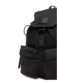 Calvin Klein Jeans Plecak Metro Nylon Flap Bp 43 Ny LV04G3085G Czarny. Kolor: czarny. Materiał: materiał #3