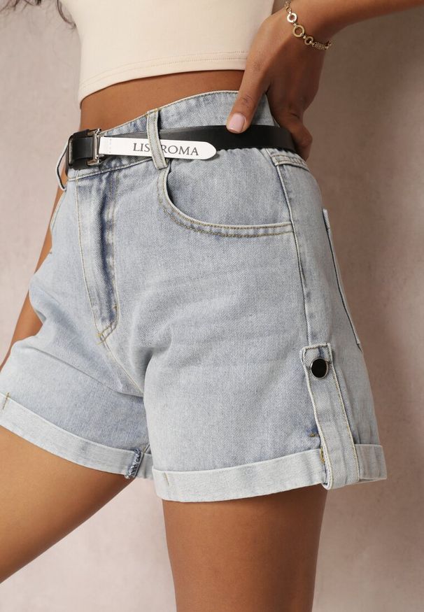 Renee - Jasnoniebieskie Jeansowe Szorty Luźne z Paskiem Julchen. Kolor: niebieski. Materiał: jeans
