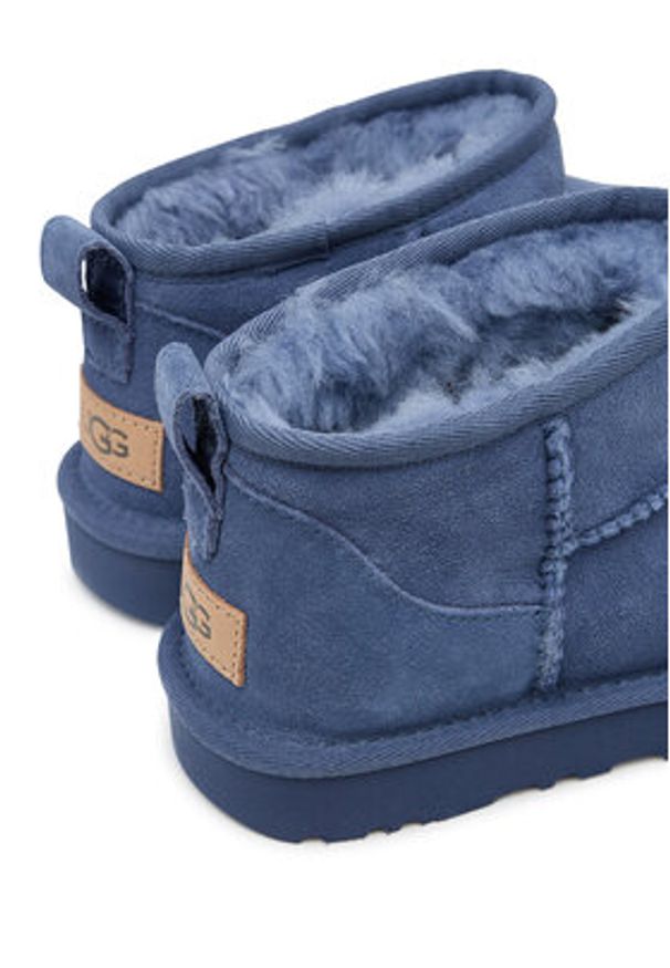 Ugg Śniegowce W Classic Ultra Mini 1116109 Niebieski. Kolor: niebieski. Materiał: skóra