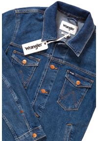 Wrangler - KURTKA JEANSOWA WRANGLER REGULAR JACKET DARKSTONE W44323090. Materiał: jeans #4