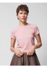 outhorn - T-shirt crop w prążki damski - różowy. Kolor: różowy. Materiał: prążkowany, elastan, bawełna, materiał, dzianina. Wzór: prążki #5