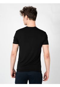 Emporio Armani T-shirt "C-neck" | 1120103 F511 | Mężczyzna | Czarny. Kolor: czarny. Materiał: elastan. Styl: klasyczny, elegancki #3