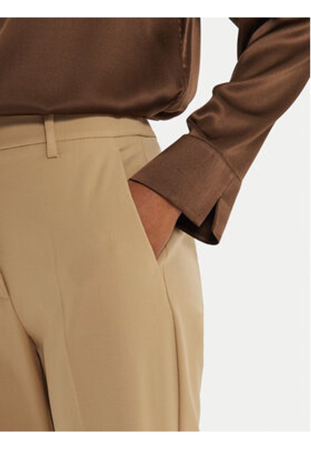 Weekend Max Mara Spodnie materiałowe Estasi 2425136032 Beżowy Straight Fit. Kolor: beżowy. Materiał: syntetyk