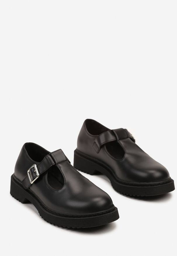 Born2be - Czarne Płaskie Półbuty z Ozdobnymi Paskami i Sprzączką Migorani. Okazja: na co dzień. Zapięcie: pasek. Kolor: czarny. Materiał: jeans. Styl: elegancki, casual, klasyczny
