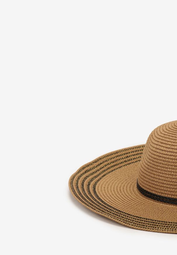 Renee - Ciemnobeżowy Kapelusz z Chwostami i Koralikami z Szerokim Rondem Vadala. Kolor: beżowy. Materiał: len, materiał. Sezon: lato. Styl: boho, elegancki
