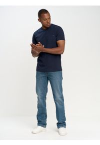 Big-Star - Koszulka męska z kieszonką granatowa Carbon 403. Okazja: na co dzień. Kolor: niebieski. Materiał: jeans, bawełna. Wzór: aplikacja. Styl: klasyczny, casual, elegancki #4
