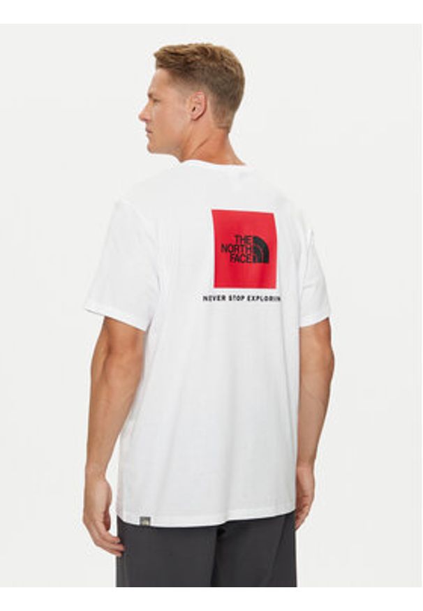 The North Face T-Shirt Redbox NF0A2TX2 Biały Regular Fit. Kolor: biały. Materiał: bawełna