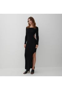 Reserved - Sukienka z prążkowanej tkaniny - Czarny. Kolor: czarny. Materiał: tkanina, prążkowany #1