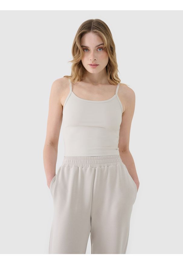 4f - 4F Crop-top slim damski - beżowy S. Kolor: beżowy. Materiał: dzianina, włókno, syntetyk, materiał, elastan. Długość rękawa: na ramiączkach. Wzór: gładki, ze splotem, jednolity