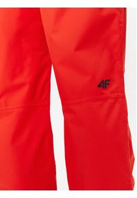 4f - 4F Spodnie narciarskie 4FAW23TFTRM361 Czerwony Regular Fit. Kolor: czerwony. Materiał: syntetyk. Sport: narciarstwo #3