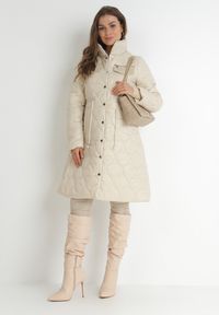 Born2be - Beżowa Kurtka za Kolano z Kołnierzem Pikowana Chloime. Kolor: beżowy. Materiał: materiał #4