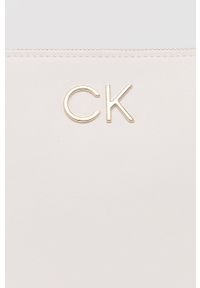 Calvin Klein Torebka kolor kremowy. Kolor: beżowy. Rodzaj torebki: na ramię