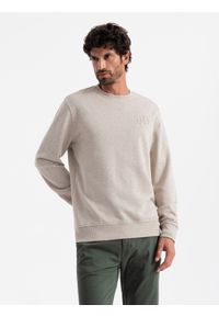 Ombre Clothing - Melanżowa męska bluza dresowa z wyszywanym logotypem – beżowa V2 OM-SSNZ-0163 - XXL. Okazja: na co dzień. Kolor: beżowy. Materiał: dresówka. Wzór: melanż. Styl: elegancki, casual