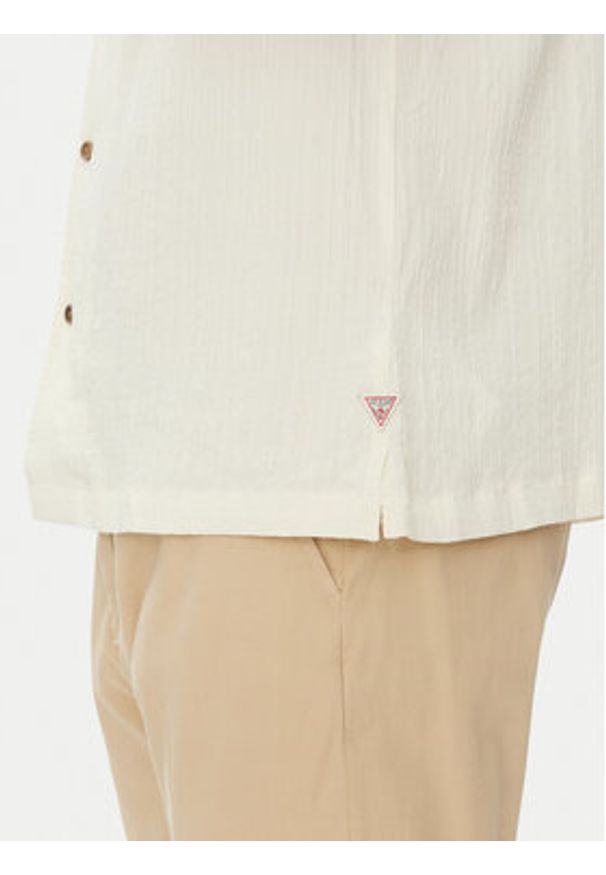 Guess Koszula M5GH67 WH340 Écru Regular Fit. Materiał: bawełna