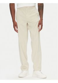 Lindbergh Spodnie materiałowe 30-008031 Beżowy Relaxed Fit. Kolor: beżowy. Materiał: bawełna