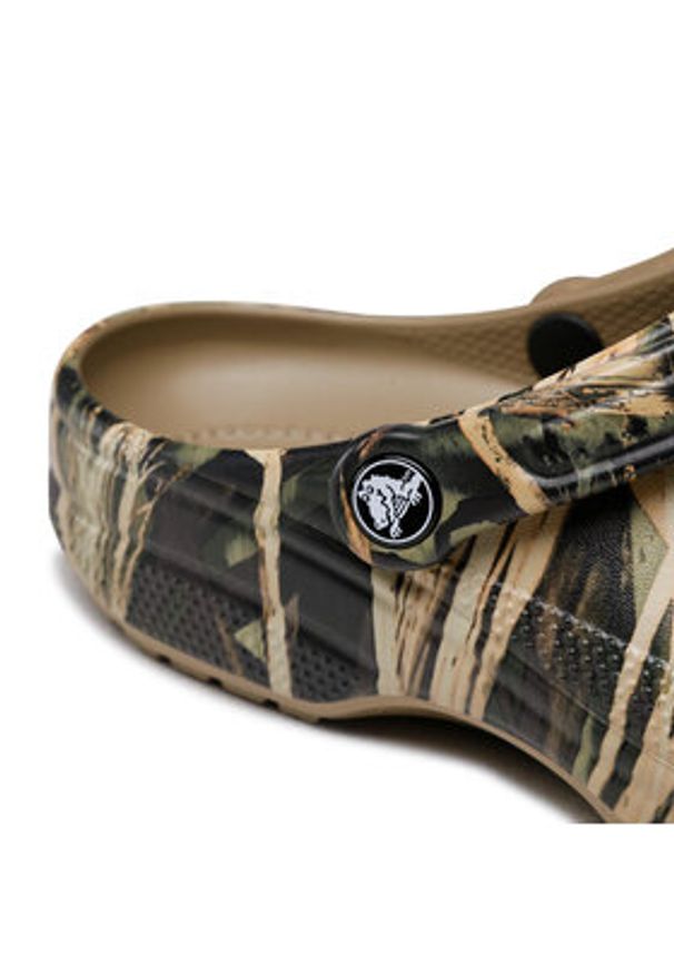 Crocs Klapki Classic Realtree 12132 Zielony. Kolor: zielony