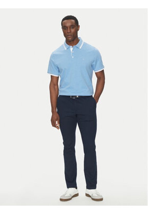 Michael Kors Chinosy CS4301KDR2 Granatowy Slim Fit. Kolor: niebieski. Materiał: bawełna