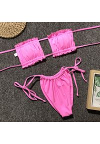 Intica - Bikini bandeau z regulowanymi ramiączkami na lato Jozien. Kolor: różowy. Materiał: materiał
