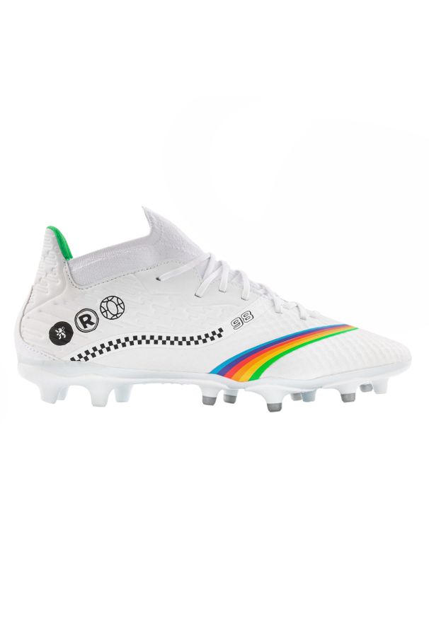 KIPSTA - Buty piłkarskie Kipsta Viralto III Elite FG Racing Edition. Nosek buta: okrągły. Kolor: biały. Materiał: dzianina, zamsz, mesh, syntetyk. Szerokość cholewki: normalna. Sport: piłka nożna