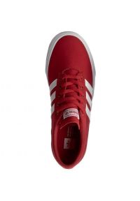 Adidas - Buty adidas Originals Sellwood M BB8701 czerwone. Okazja: na co dzień. Zapięcie: pasek. Kolor: czerwony. Materiał: guma, syntetyk, materiał. Szerokość cholewki: normalna. Wzór: paski. Sezon: lato. Styl: casual, klasyczny #4