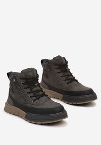 Born2be - Szaro-Czarne Botki w Trekkingowym Stylu na Grubej Podeszwie Tiannora. Okazja: na co dzień. Kolor: szary. Materiał: jeans. Styl: casual, elegancki