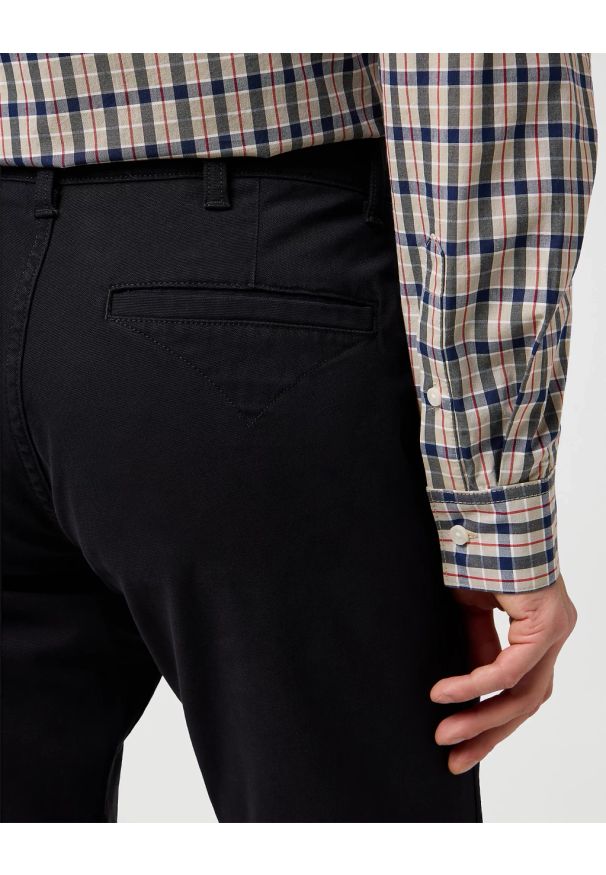 Wrangler - MESKIE SPODNIE WRANGLER REGULAR CHINO BLACK 112371029