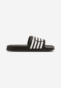 Born2be - Czarne Piankowe Klapki w Sportowym Stylu w Paski Isallin. Okazja: na plażę, na spacer. Kolor: czarny. Wzór: paski. Styl: sportowy #3