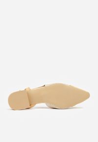 Renee - Beżowe Sandały Ozdobione Plecionką Magicgriddle. Okazja: na co dzień, na imprezę. Zapięcie: sprzączka. Kolor: beżowy. Materiał: jeans. Wzór: aplikacja. Obcas: na obcasie. Styl: casual, elegancki. Wysokość obcasa: średni #6