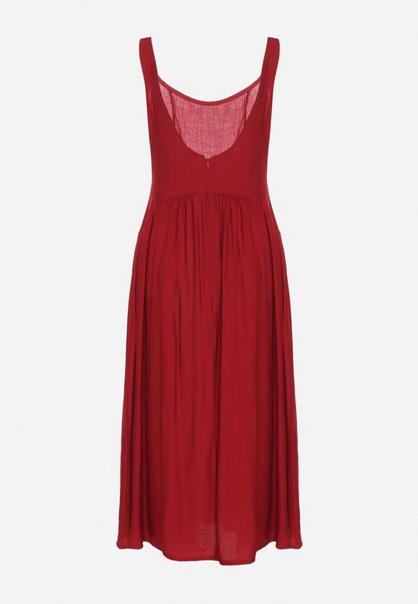 Born2be - Bordowa Wiskozowa Sukienka o Rozkloszowanym Kroju Milareina. Okazja: na co dzień. Kolor: czerwony. Materiał: wiskoza. Długość rękawa: długi rękaw. Wzór: aplikacja. Typ sukienki: rozkloszowane. Styl: casual, elegancki