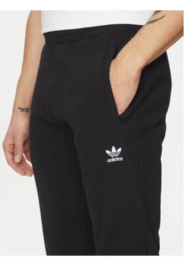 Adidas - adidas Spodnie dresowe Trefoil Essentials JD2422 Czarny Slim Fit. Kolor: czarny. Materiał: bawełna
